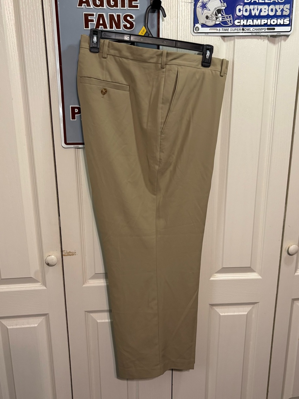 Perry Ellis Men's Classic Khaki Dress Pants - Beige